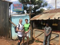 Sandra och Asta, två vänner jag var på plats med